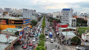 có việc cần bán gấp nhà phố 52 cộng hoà p.4 q tân bình sát sân bay . miễn tiếp mg