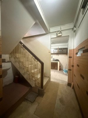 trần hưng đạo, quận 5 - hẻm 8m, ngay chấn thương chỉnh hình dt 91m2 ngang hơn 6m