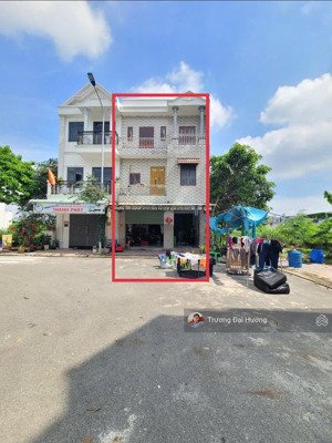 bán nhà 1 trệt 2 lầu kdc gần vincom, p. tân đông hiệp, tp. dĩ an -4ty8 tl