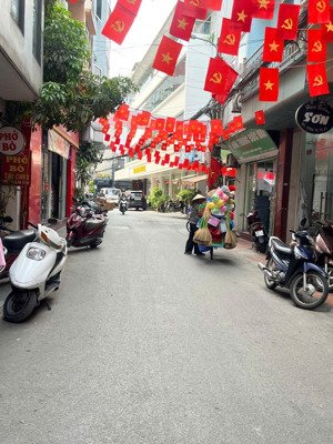 bán nhà xuân la tây hồ. dt 40m, 6 tầng, thang máy, ô tô đỗ cổng, full nội thất xịn, giá rẻ zật mình