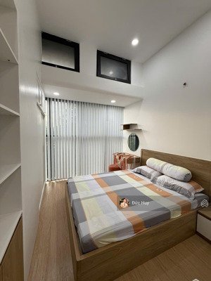 bán nhanh căn studio 35m2 full nội thất đẹp - có sẵn hd thuê 13tr - tháp trung tâm the sun avenue