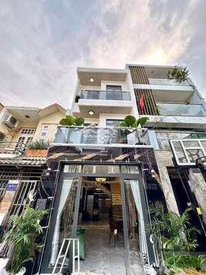 nhà phố hiện đại hxh 8m 1942 huỳnh tấn phát - full nội thất cao cấp