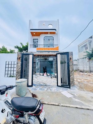 siêu phẩm, nhà lầu xây mới sổ riêng thổ cư 100% ngay bệnh viện da liễu, trảng dài