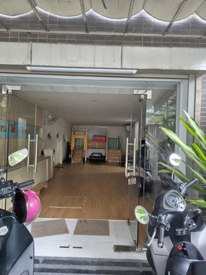 cho thuê tầng 1 dãy shophouse kđt mon city hàm nghi từ liêm giá chỉ 16tr rẻ nhất khu