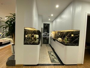 cơ hội vàng mua đầu tư và để ở cc iris garden 3pn dt 145m2 giá 7x triệu/m2