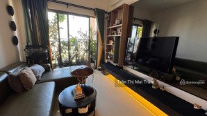 thiết kế hiện đại, view đẹp nhìn về landmark 81, 2pn, 2wc bán 7.4 tỷ bao thuế phí the sun avenue