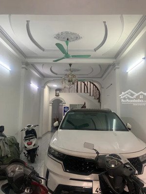 bán nhà mặt tiền nguyễn thái bình, 3 tầng, 4pn, giá 17.6 tỷ, gần sân bay, vincom, hoàn công đủ.