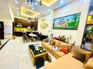 siêu đẹp! bán nhà cầu giấy, ô tô gần, ngõ 3 mét, 2 mặt thoáng, tặng full nội thất, 40m2, 5 tầng