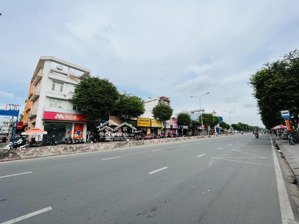 bán nhà căn góc 2 mặt tiền khu lê trọng tấn (16x18m vuông) cực sung, không lỗi. giá 39.7 tỷ tl