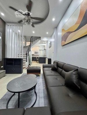 2 bước ra mặt phố, ô tô tránh ngọc thuỵ, long biên 39m2 x 5t giá chỉ 7,5 tỷ có thương lượng