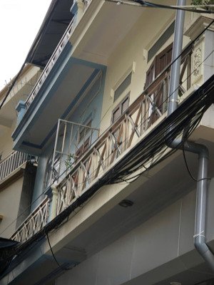 nhà mặt phố lai xá lô góc, 2 mặt thoáng, oto tránh, kinh doanh, sổ đỏ vuông,nhà dân xây kiên cố