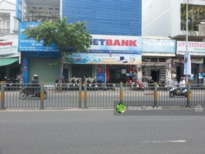ngộp bank! gấp bán tòa nhà mt lũy bán bích, tân phú, 8 x 24m, 3 tầng, hđt 70tr/tháng, bán 35 tỷ tl