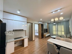 tôi cần bán căn 3pn 88m2 tòa vov mễ trì,giá full nội thất 6.7 tỷ.lh 