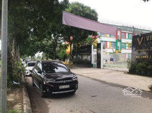 chính chủ cần tiền bán nhanh 2 lô lk ngay đường 60m đi vào tiện ích kinh doanh lh: 