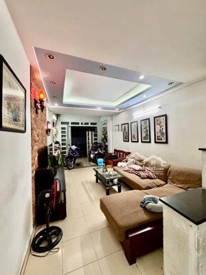 bán nhà võ văn kiệt 57m² 4 tầng - 16 tỷ - nhà hẻm trung tâm quận 1 thích hợp cho thuê