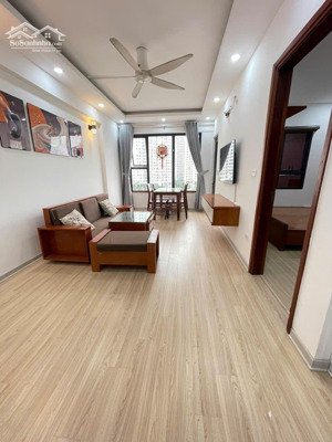 cần bán nhanh căn 2n2vs 66,8m2 tại green star. tầng trung, full nội thất, view thoáng. sẵn sổ