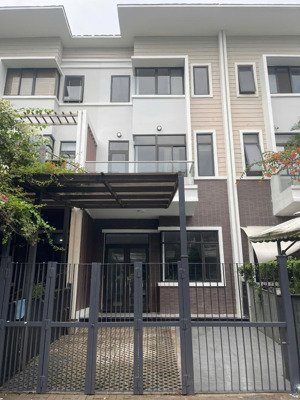 cho thuê nhà phố mới tinh - 1t2l, 4pn - vị trí vàng tại mizuki park, bình chánh 26 triệu/1 tháng