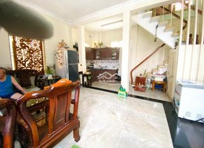 vị trí đẹp! nhà 3 mặt tiền ngay tại khu nguyễn văn trỗi (5,6 x 7m) giá chỉ 10,7 tỷ thương lượng