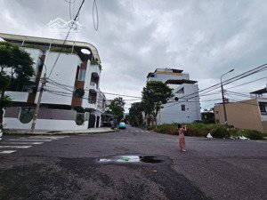 ngay khu du lịch sơn trà, lô góc 2 mặt tiền, 190m2, gần biển chỉ 36.5 tỷ đinh đạt.