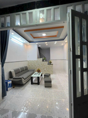 bán gấp - chỉ 3.x tỷ - nhà 2 tầng - hẻm xe tải thông - sát mặt tiền - ngay mã lò giáp tân phú .