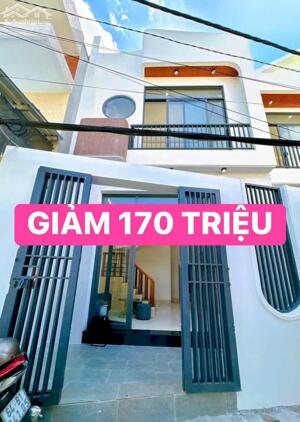 NHÀ TRỆT LẦU XÂY MỚI - 3 PHÒNG NGỦ - HẺM 311 NGUYỄN VĂN CỪ