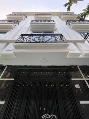 nhà đẹp di trạch, full nội thất - giá cực tốt