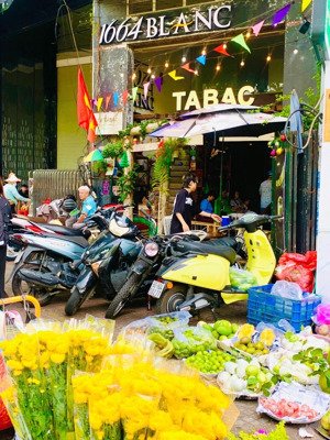 ngộp - bán mặt tiền phạm ngũ lão q1 - dt 6x22 - 6 tầng thang máy - hdt 150tr - giá 49 tỷ