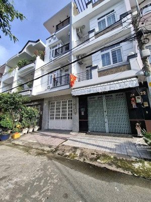 đường khu tên lửa 4.5x16m nhà 4 tầng vị trí đẹp chỉ 9.7 tỷ