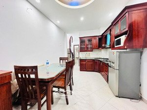 phố hào nam- 5 tầng khung cột chắc chắn trung tâm đống đa - gần phố, ô tô - 10m ra phố -6.5 tỷ