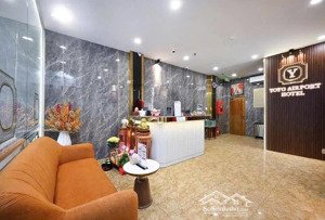 bán khách sạn trần quốc hoàn 87m 6 tầng - 32 tỷ - ngay cổng sân bay