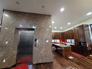 kẹt bank bán gấp tòa nhà 62 chdv trường chinh tân bình dt 6.85x34.09 hầm 6 tầng hđt 200tr giá 32 tỷ