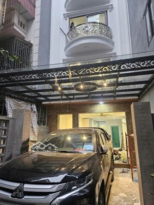 cực hiếm ô tô ngủ trong nhà kim ngưu, phân lô, ngõ nông rộng sổ 62m2, trước nhà có 30m sân để xe