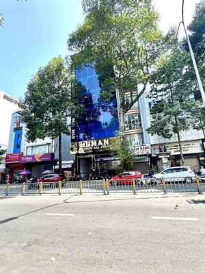 bán nhà mặt tiền calmette, quận 1. diện tích: 8,25m x 17m. xây dựng 7 tầng. giá bán 60 tỷ