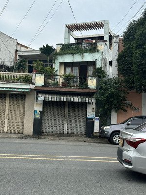 15 tỷ . nhà 3 tầng mặt tiền kinh doanh , chế lan viên , q. tân phú . 4 x 20.5m