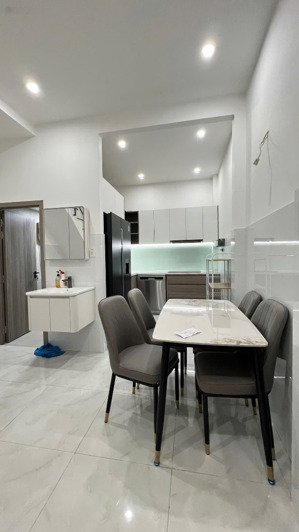 3.1 tỷ. nhà 2 tầng tặng fuff nội thất. đường số 6m thông. phước long a q9. tp thủ đức.