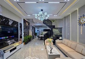 bán nhà riêng quận bình thạnh, đinh tiên hoàng, 85m2 thổ cư ( 5 x 17m), 5 tầng, giá 12.8 tỷ.