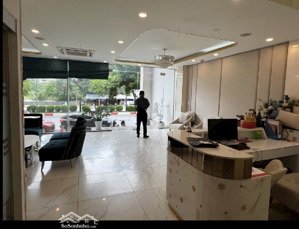 mặt phố trần vỹ tòa 10 tầng hiện đại vỉa hè 9m dòng tiền khủng mỗi tháng !