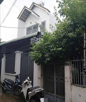 bán nhà trệt lầu ngay chợ xóm vắng, trung tâm phường dĩ an