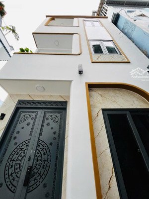 kế hẻm xe hơi | nhà 3 tầng mới full nội thất | 3 pn | 35m2 | gần bình thạnh | nhỉnh 5đ diện tích