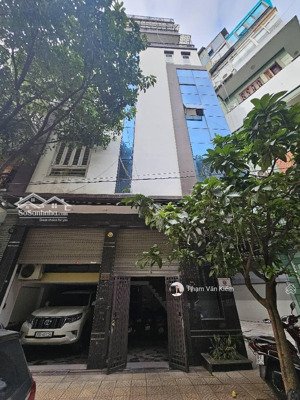 biệt thự lô góc 3 mặt thoáng - view hồ hoàng cầu - 7 tầng thang máy - chỉ 68 tỷ