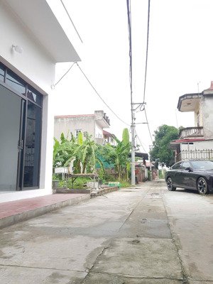tổ 9, quang minh mua đất tặng nhà, sẵn nhà c4 gác lửng dt50m2, ô tô đỗ cửa