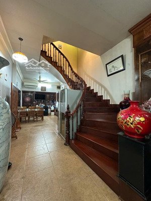 12 nguyen van huyen dien tich 54,8m2 , mt 38,3 m , giá 19 ty 