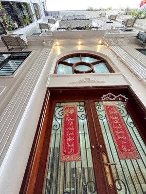 ngọc lâm - long biên! nhà đẹp 6 tầng ngõ thông rộng, vài bước ra phố sổ đẹp giá chỉ 8 tỷ nhỉnh