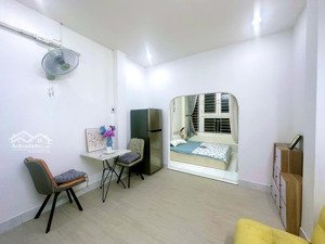 trống sẵn căn hộ 1pn ban công ngay trường sa - phan xích long - ngã tư phú nhuận - giáp tân định q1