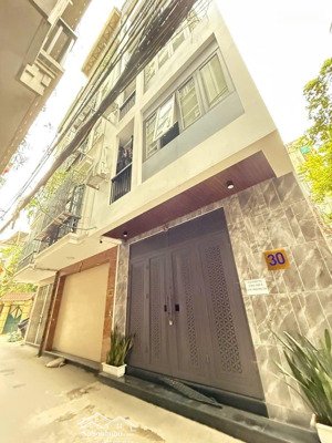 siêu phẩm dòng tiền - võng thị - tây hồ, lô góc - 3 bước ra hồ tây lộng gió - thang máy xịn