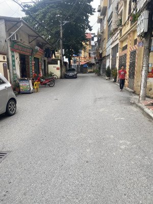 nhà mới hồ tùng mậu - phân lô - ô tô vào nhà , tránh - 7 tầng , thang máy - lh 