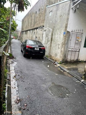 chú mình cần bán 58,7m mt 5,2 lô góc 2 mặt thoáng cách cầu thăng long 1,5km đường oto hải bối đa-hn