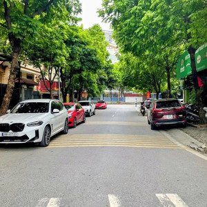 chỉ 40 tỷ !!!t siêu vip thanh xuân!!!
biệt thự 150m2 - vỉa hè đá bóng - mặt tiền quyền lực 8m!!!