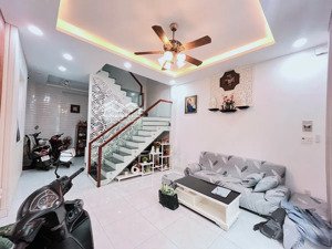 nhà mới đẹp tặng nội thất - hẻm trước nhà hơn 4 mét - 4 tầng, ngang lớn gần 4.5m - tân bình