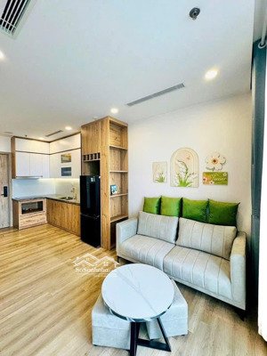 bán căn hộ 52m toà solforest ecopark full nội thất